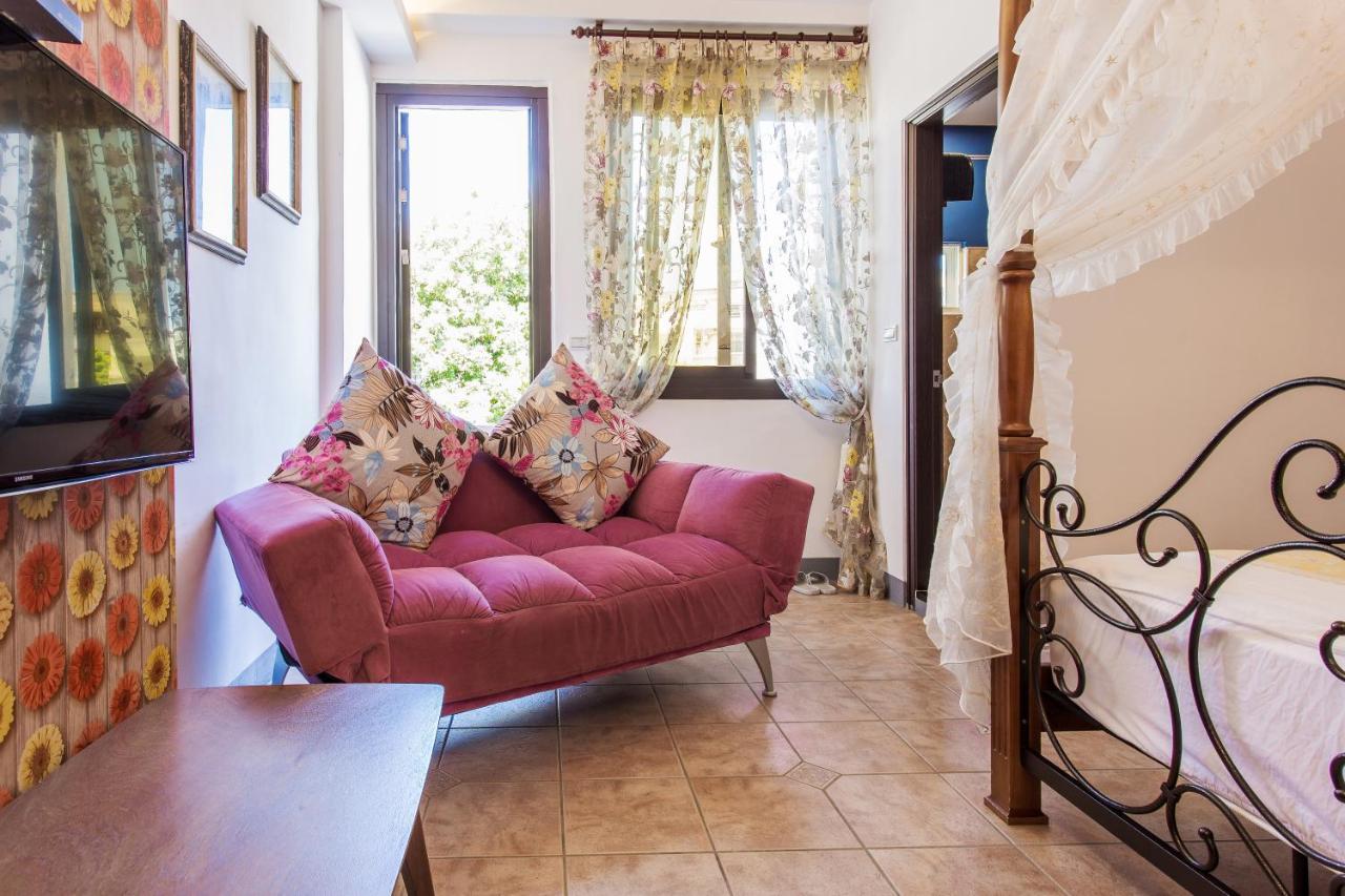 Hometown B&B Kota Hualien Bagian luar foto