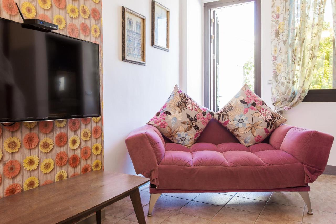 Hometown B&B Kota Hualien Bagian luar foto